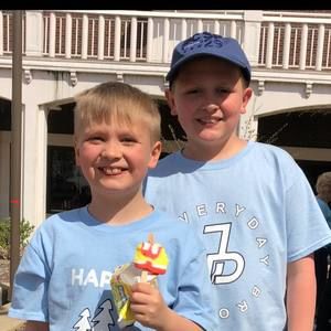 Meet your Posher, Amy